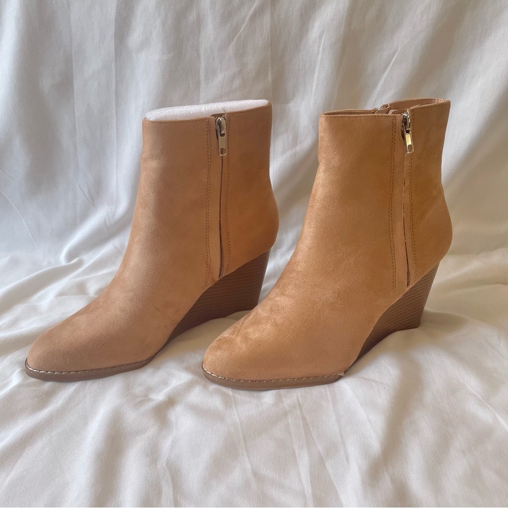 BOOTS - Coutgo beige wedge ankle boots size 9 NWT